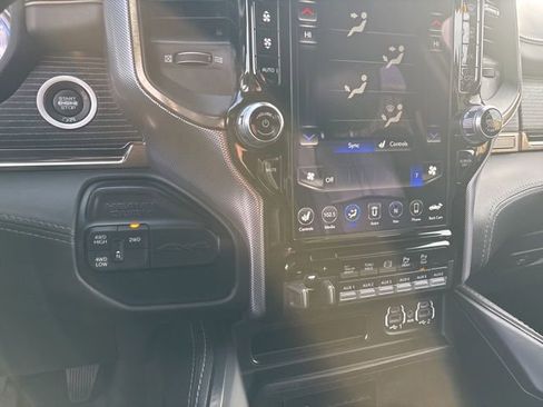 Used 2020 RAM 3500 Limited image 29