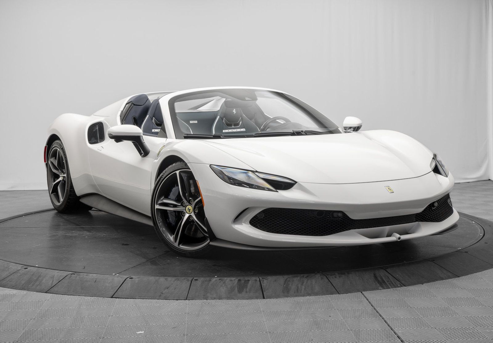Used 2026 Ferrari 296 GTS RWD image 1