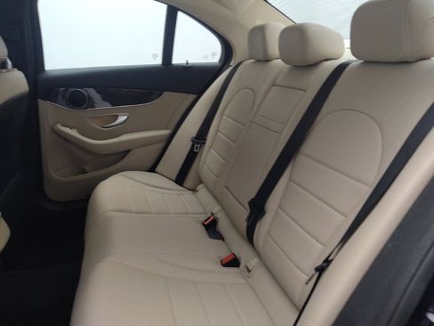 Used 2018 Mercedes-Benz C 300 Sedan w/ Premium Package image 18