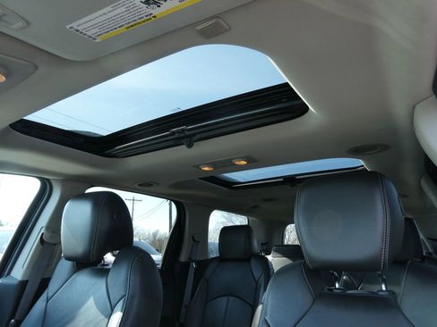 Used 2015 GMC Acadia SLT w/ Premium Edition image 27