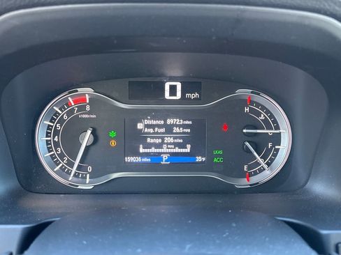 Used 2018 Honda Pilot Touring image 19