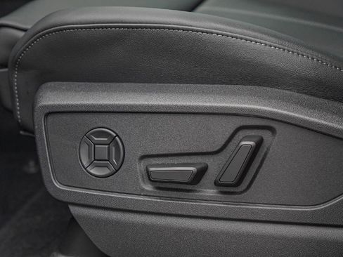 New 2025 Audi Q5 Premium Plus image 18