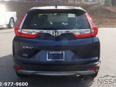 Used 2017 Honda CR-V LX image 6