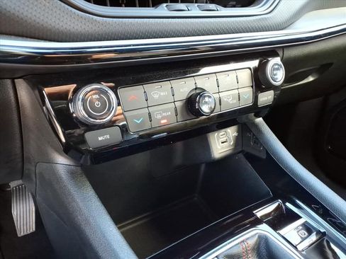 Used 2025 Jeep Compass Trailhawk w/ Trailhawk Elite Group image 27