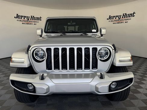 Used 2022 Jeep Gladiator Overland AWD/4WD image 5
