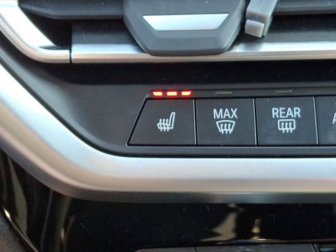 Used 2023 BMW X3 xDrive30i w/ Premium Package image 25