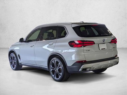 Used 2024 BMW X5 sDrive40i w/ Premium Package RWD image 8