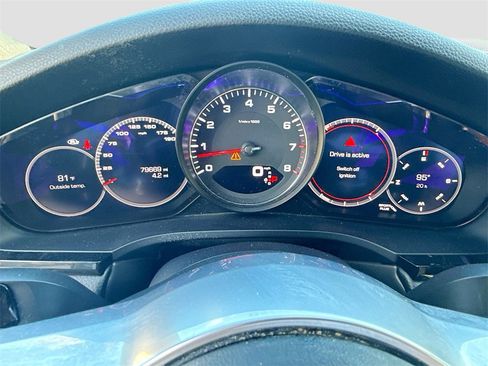 Used 2019 Porsche Cayenne S w/ Premium Plus Package image 13