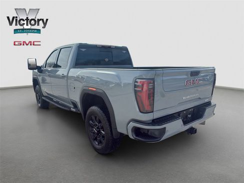 Used 2024 GMC Sierra 2500 AT4 w/ AT4 Premium Plus Package image 7