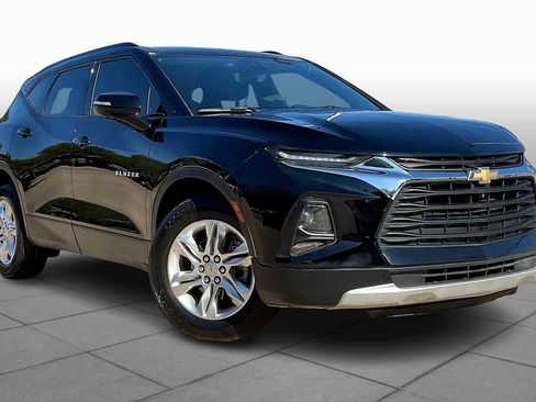 Used 2022 Chevrolet Blazer LT w/ Sound & Technology Package image 2