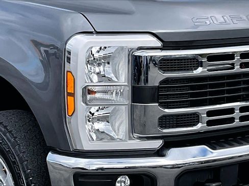 Used 2024 Ford F250 XLT w/ 360-Degree Camera Package AWD/4WD image 24