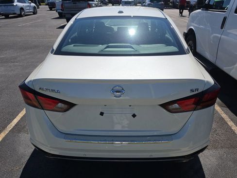 Used 2022 Nissan Altima 2.5 SR FWD image 7