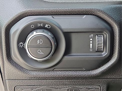 New 2025 Jeep Gladiator Sport image 22