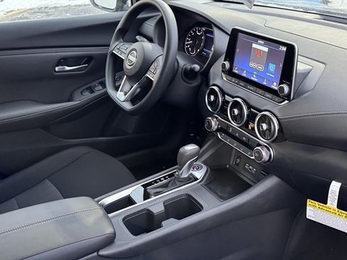 New 2025 Nissan Sentra SV image 7