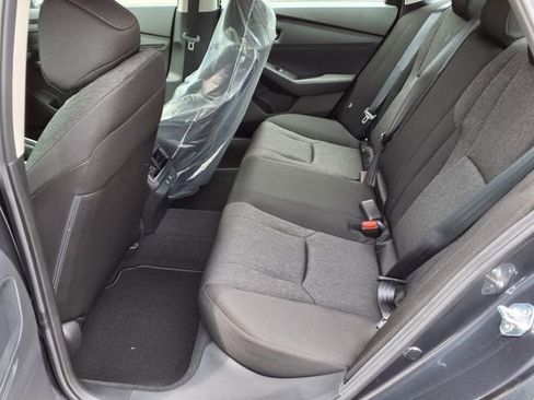 Used 2025 Honda Accord SE image 9