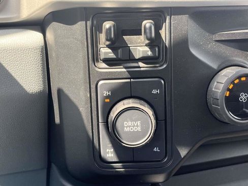 Used 2024 Ford F350 XLT w/ Black Appearance Package AWD/4WD image 26