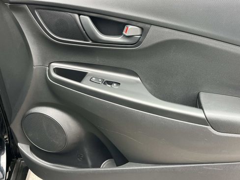 Used 2023 Hyundai Kona SEL image 23