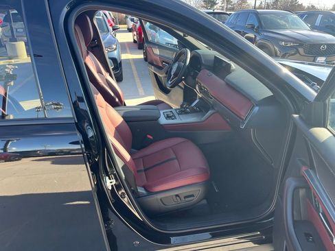 Used 2025 MAZDA CX-70 3.3 Turbo S w/ Premium Package image 16
