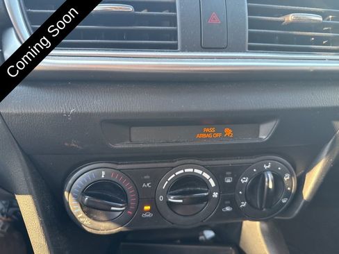Used 2018 MAZDA MAZDA3 Sport image 13