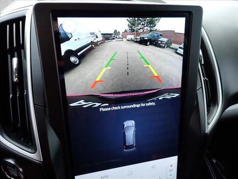 Used 2024 Ford Edge SEL image 22