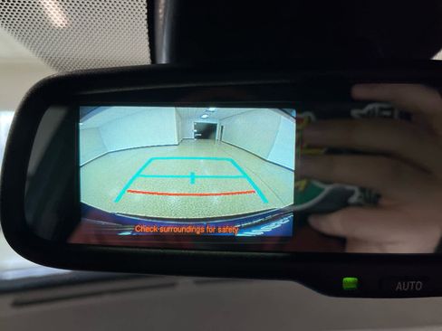 Used 2018 Toyota C-HR XLE image 32