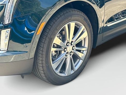 New 2026 Cadillac XT5 Premium Luxury w/ LPO, Floor Liner Package AWD/4WD image 17