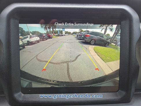 Used 2023 Jeep Wrangler Unlimited Sahara w/ LED Lighting Group AWD/4WD image 17