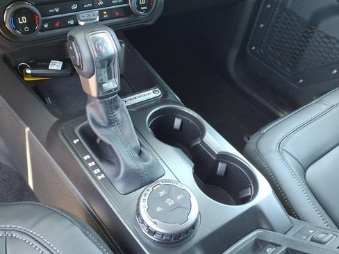 New 2026 Ford Bronco Outer Banks AWD/4WD image 18
