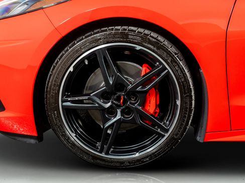 Used 2021 Chevrolet Corvette Stingray Convertible w/ 1LT image 20