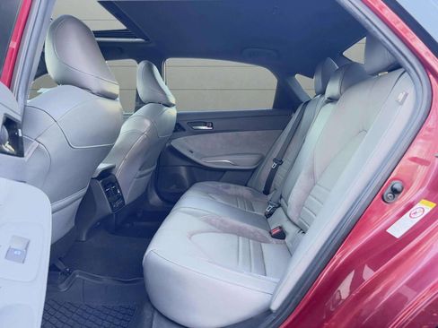 Used 2019 Toyota Avalon Touring w/ Advanced Safety Package image 20