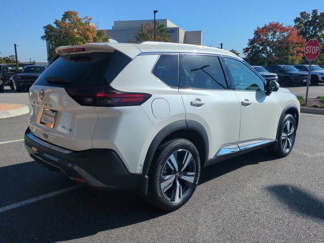 Used 2023 Nissan Rogue SL w/ SL Premium Package AWD/4WD image 4