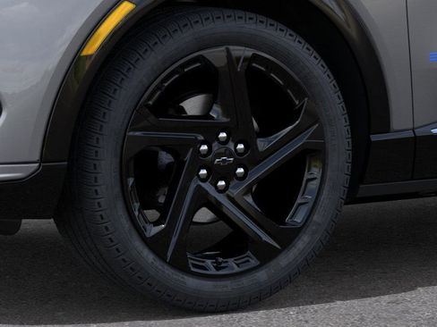 New 2026 Chevrolet Equinox EV RS image 9