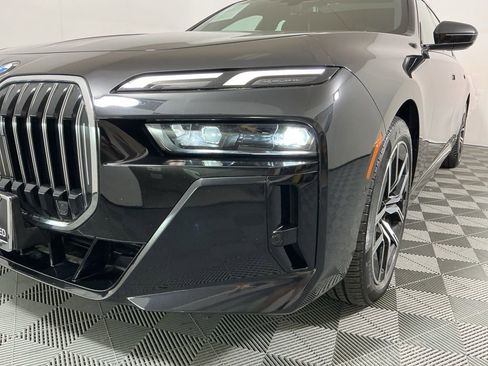 Certified 2023 BMW 740i image 8