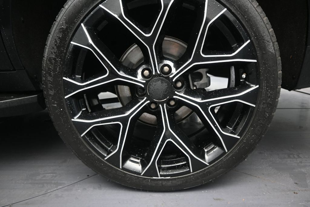 Used 2023 Chevrolet Tahoe LT RWD image 10