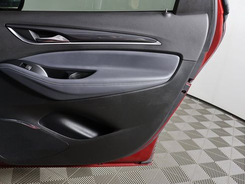 Used 2024 Buick Enclave Premium image 26