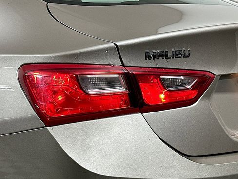 Used 2023 Chevrolet Malibu LT image 31
