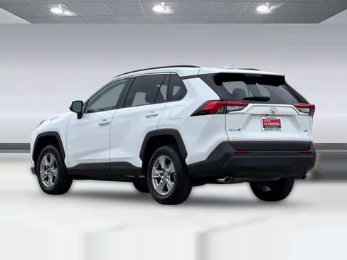 Used 2025 Toyota RAV4 XLE w/ Weather Package image 7