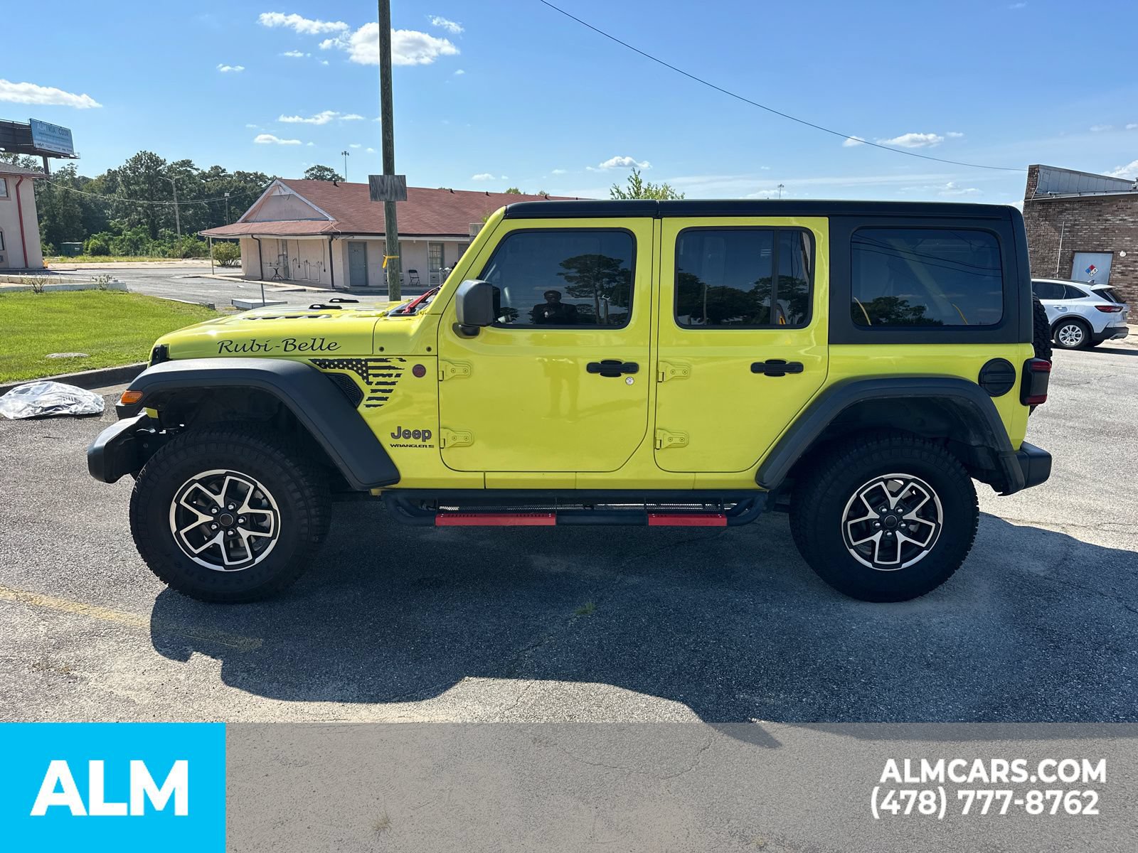 Used 2024 Jeep Wrangler Unlimited Rubicon w/ Technology Group AWD/4WD image 9