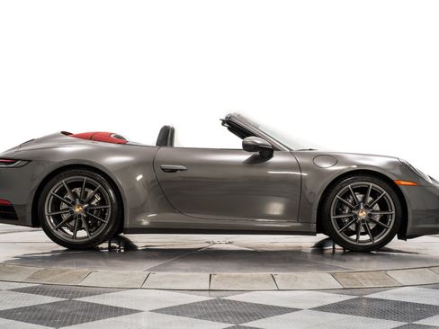 Used 2024 Porsche 911 Carrera image 43