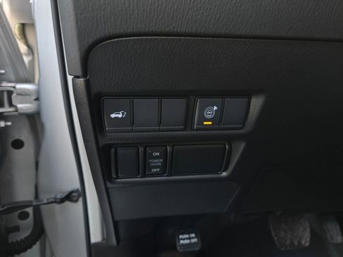 Used 2022 Nissan Armada SL w/ Captain's Chairs Package image 13