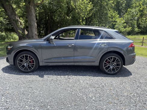 Used 2020 Audi Q8 Premium Plus w/ Premium Plus Package AWD/4WD image 11