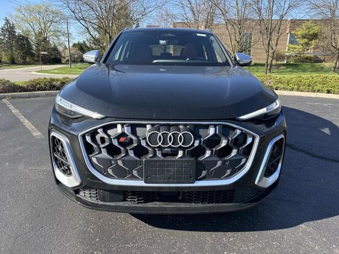 Used 2025 Audi SQ5 Premium Plus AWD/4WD image 2
