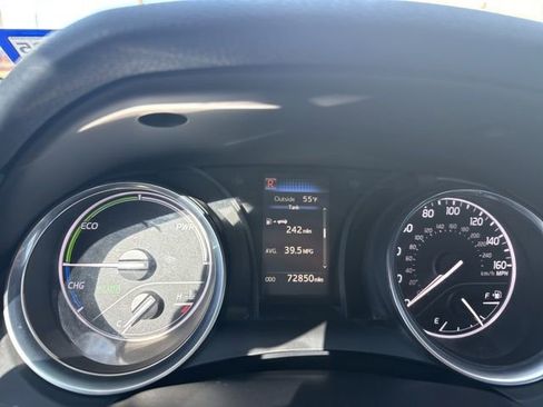 Used 2018 Toyota Camry LE image 16