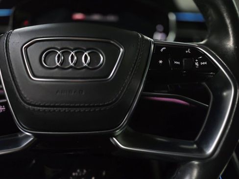 Used 2020 Audi A8 L 4.0T image 23