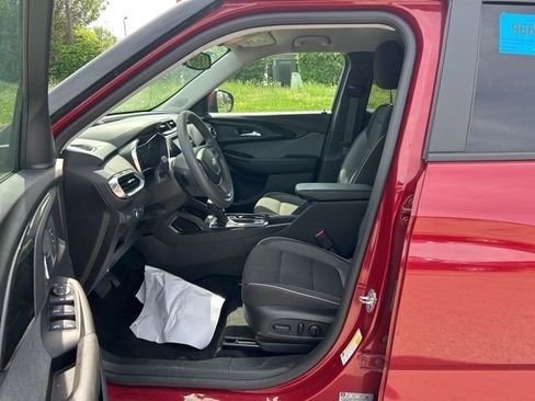 Used 2021 Chevrolet TrailBlazer LT w/ Convenience Package AWD/4WD image 10