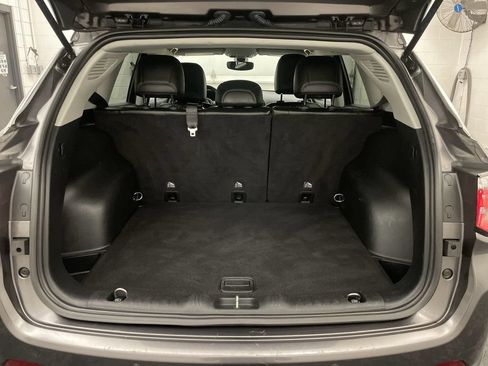Used 2019 Jeep Compass Limited w/ Safety & Security Group AWD/4WD image 19