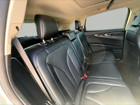 Used 2023 Lincoln Nautilus Reserve AWD/4WD image 25