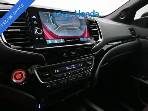 Certified 2024 Honda Ridgeline Black Edition image 12