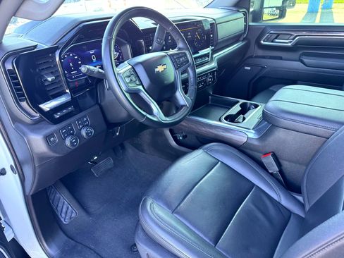 Used 2024 Chevrolet Silverado 3500 LTZ w/ LTZ Convenience Package image 11