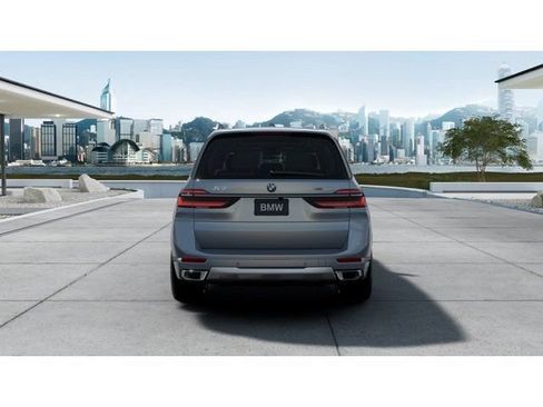 New 2027 BMW X7 xDrive40i w/ Executive Package AWD/4WD image 5